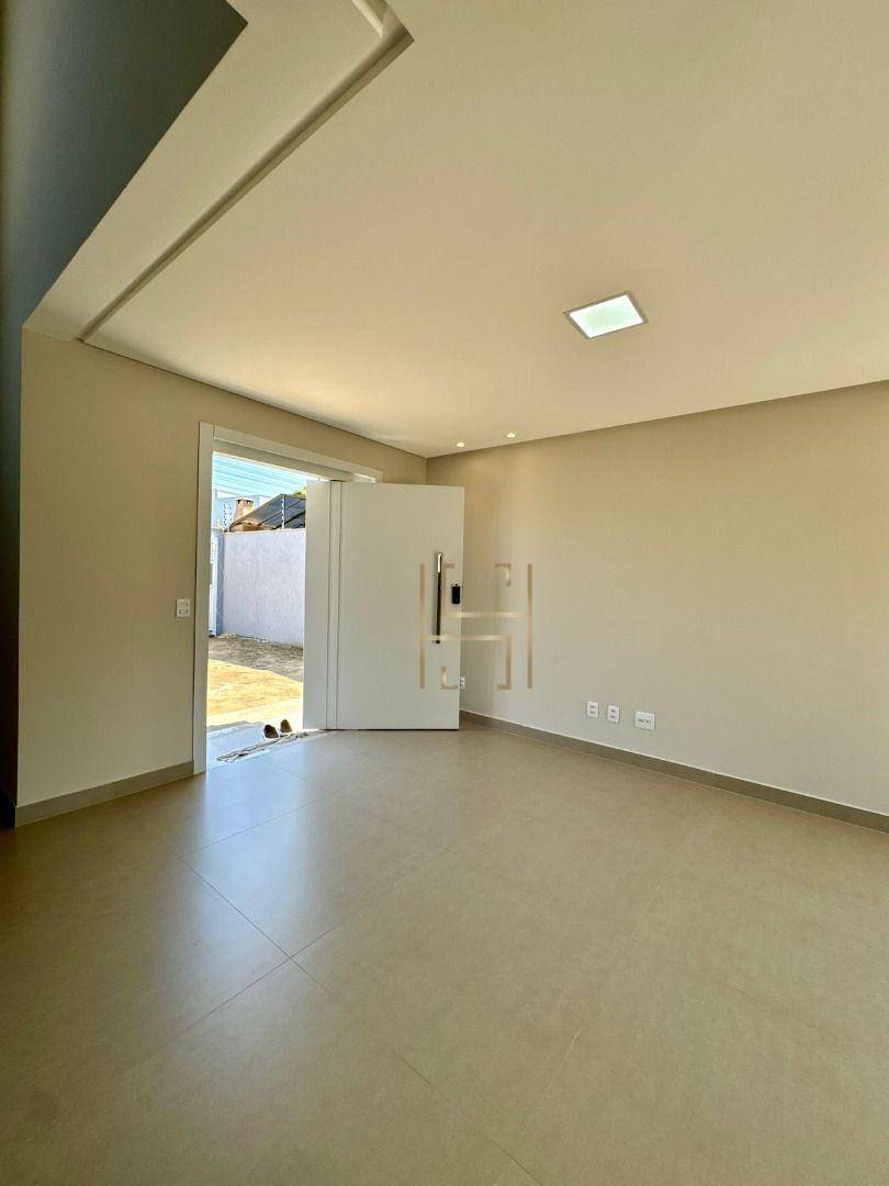 Casa à venda com 4 quartos, 157m² - Foto 16