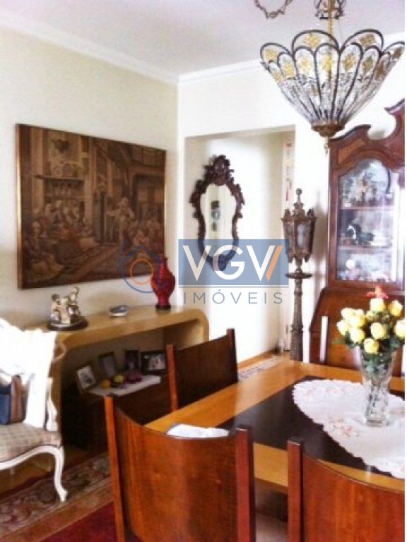 Apartamento à venda com 2 quartos, 70m² - Foto 15