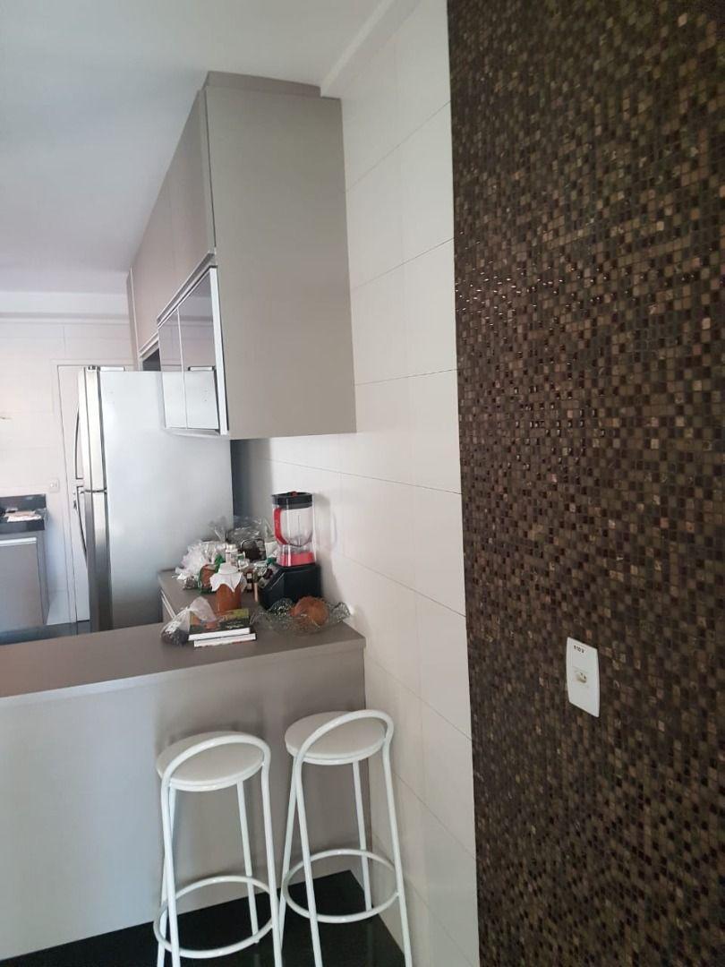 Apartamento à venda com 3 quartos, 194m² - Foto 8