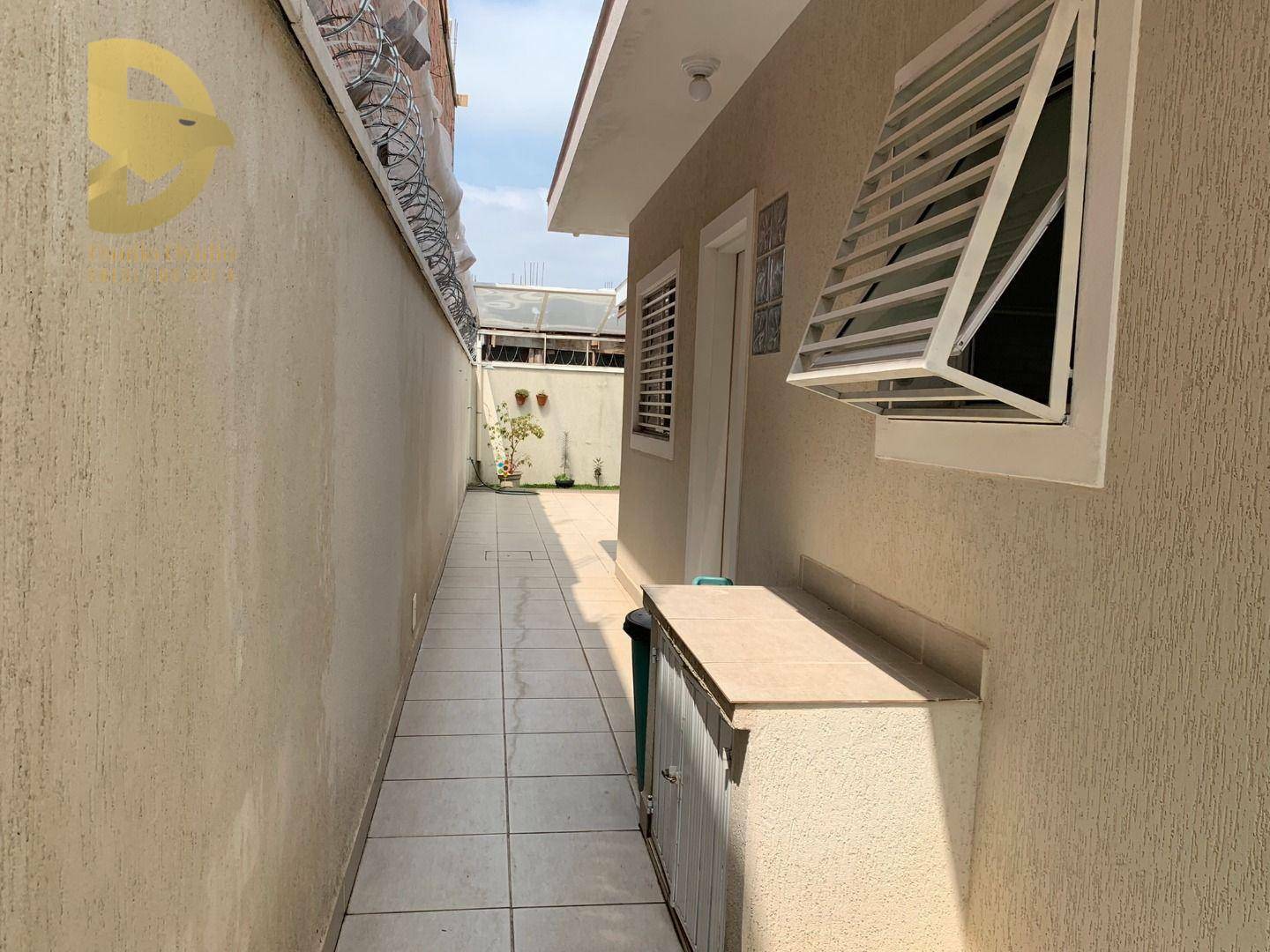 Casa à venda com 2 quartos, 70m² - Foto 26