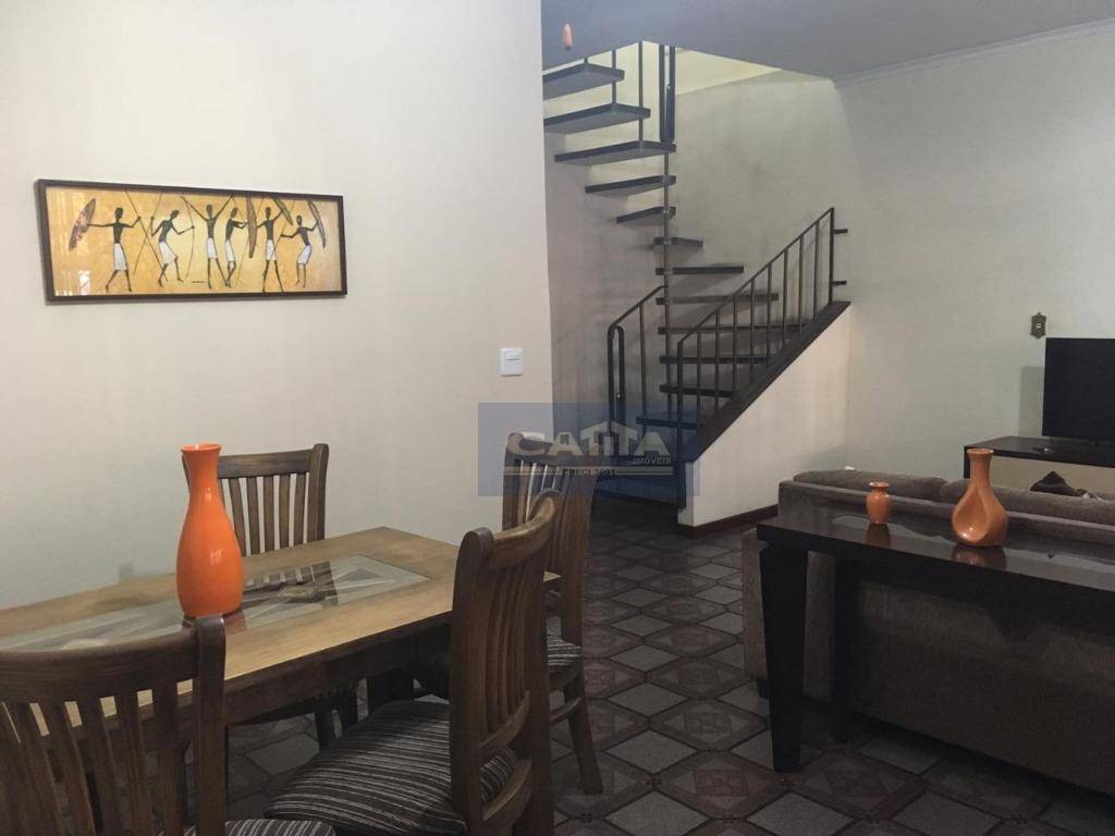 Sobrado à venda com 3 quartos, 210m² - Foto 1