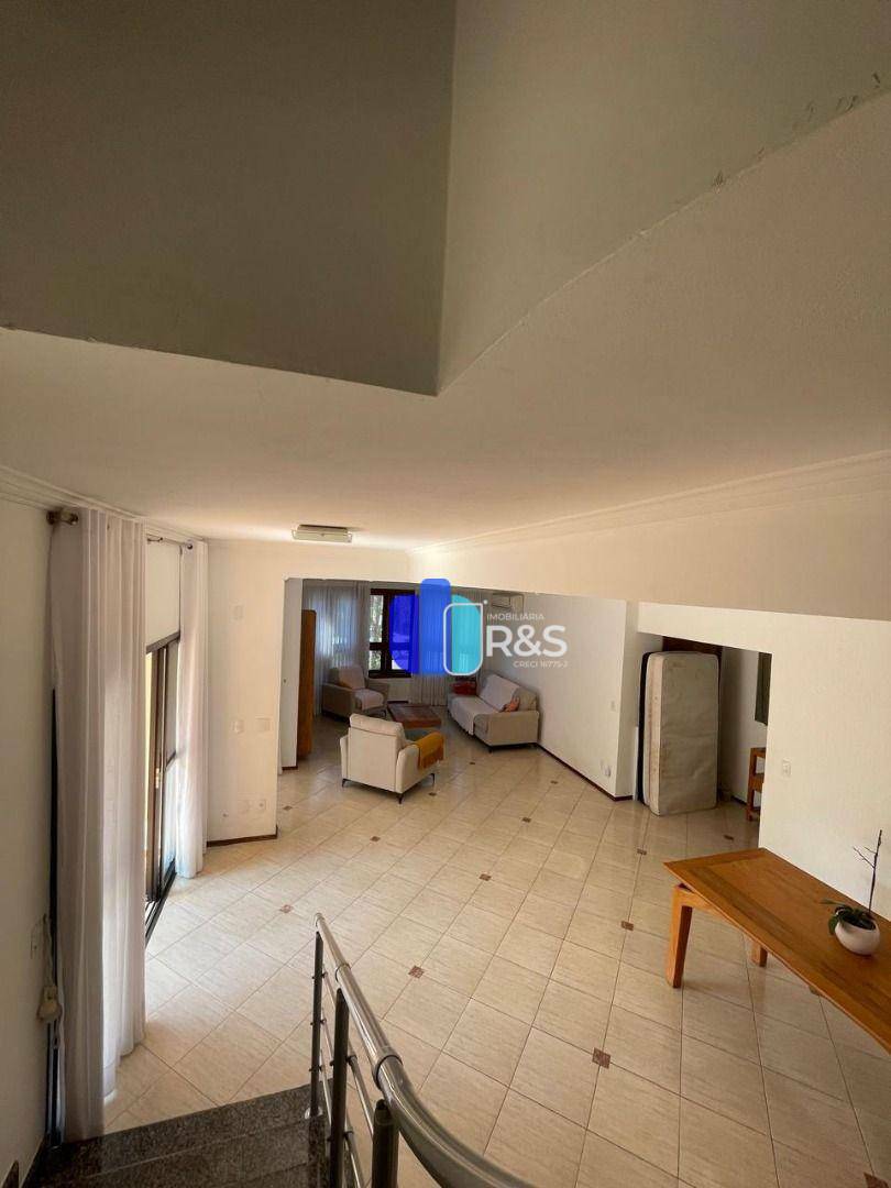 Casa de Condomínio para alugar com 4 quartos, 393m² - Foto 32