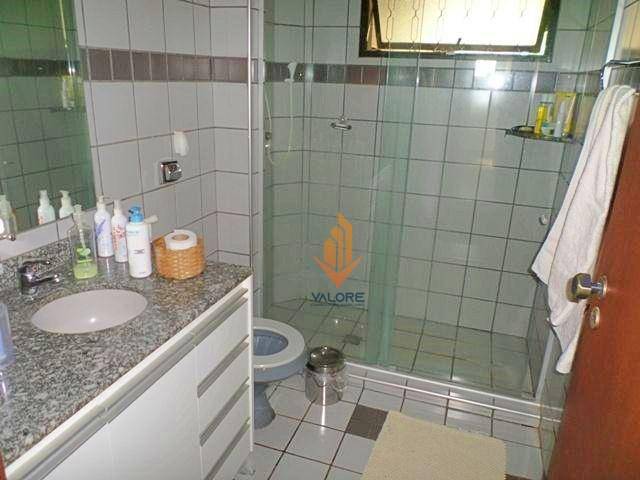 Casa de Condomínio à venda com 3 quartos, 240m² - Foto 27