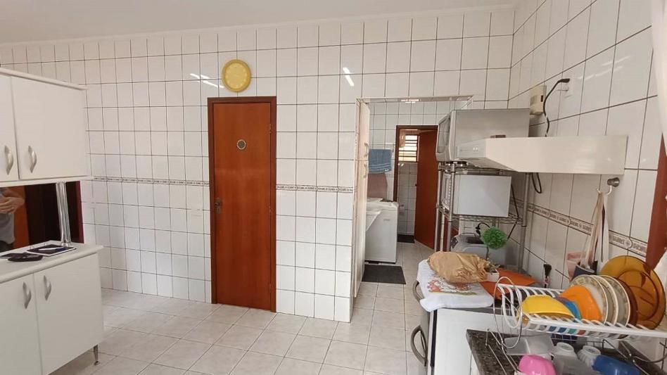 Casa à venda com 2 quartos, 128m² - Foto 4