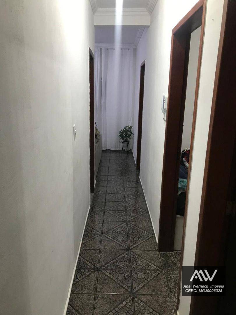 Casa à venda com 3 quartos, 250m² - Foto 9