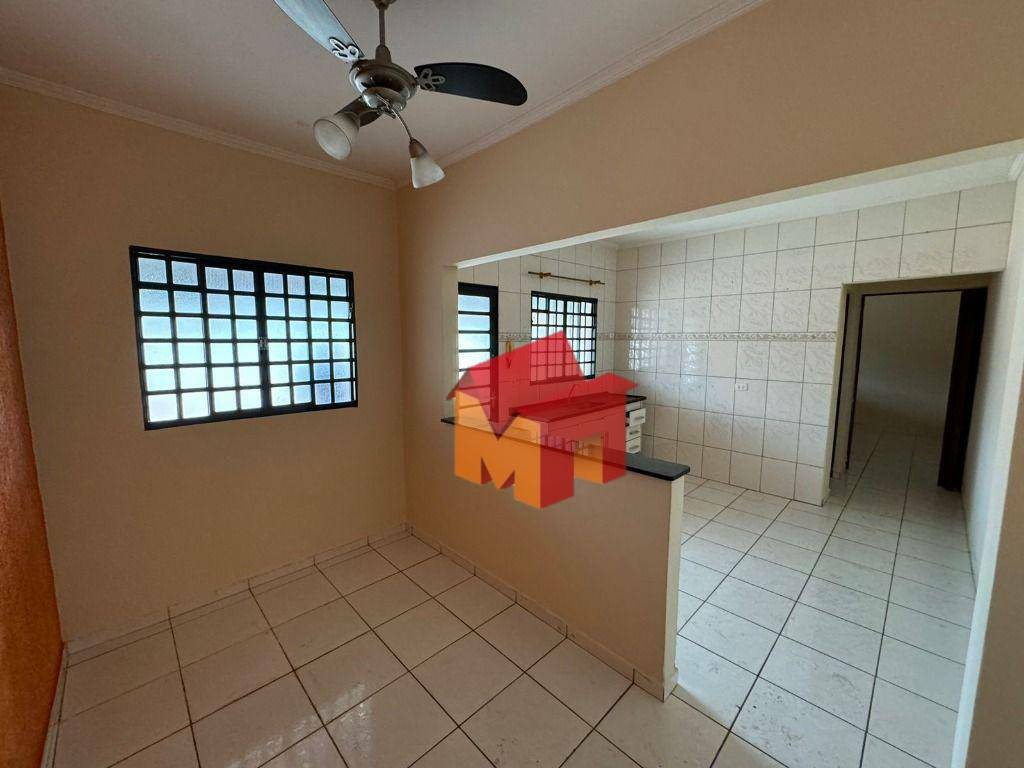 Casa à venda com 3 quartos, 220m² - Foto 15