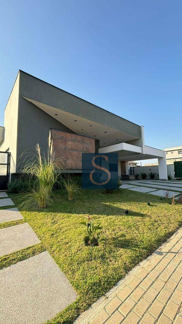 Casa de Condomínio à venda com 4 quartos, 298m² - Foto 1