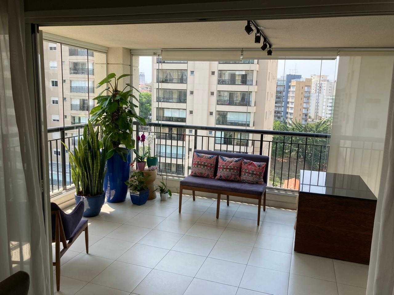 Apartamento à venda com 4 quartos, 163m² - Foto 2