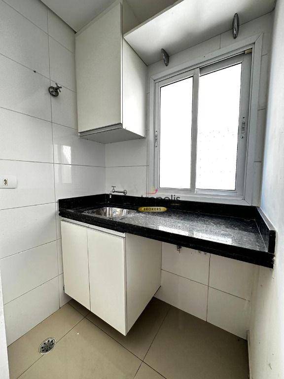 Apartamento para alugar com 2 quartos, 56m² - Foto 4