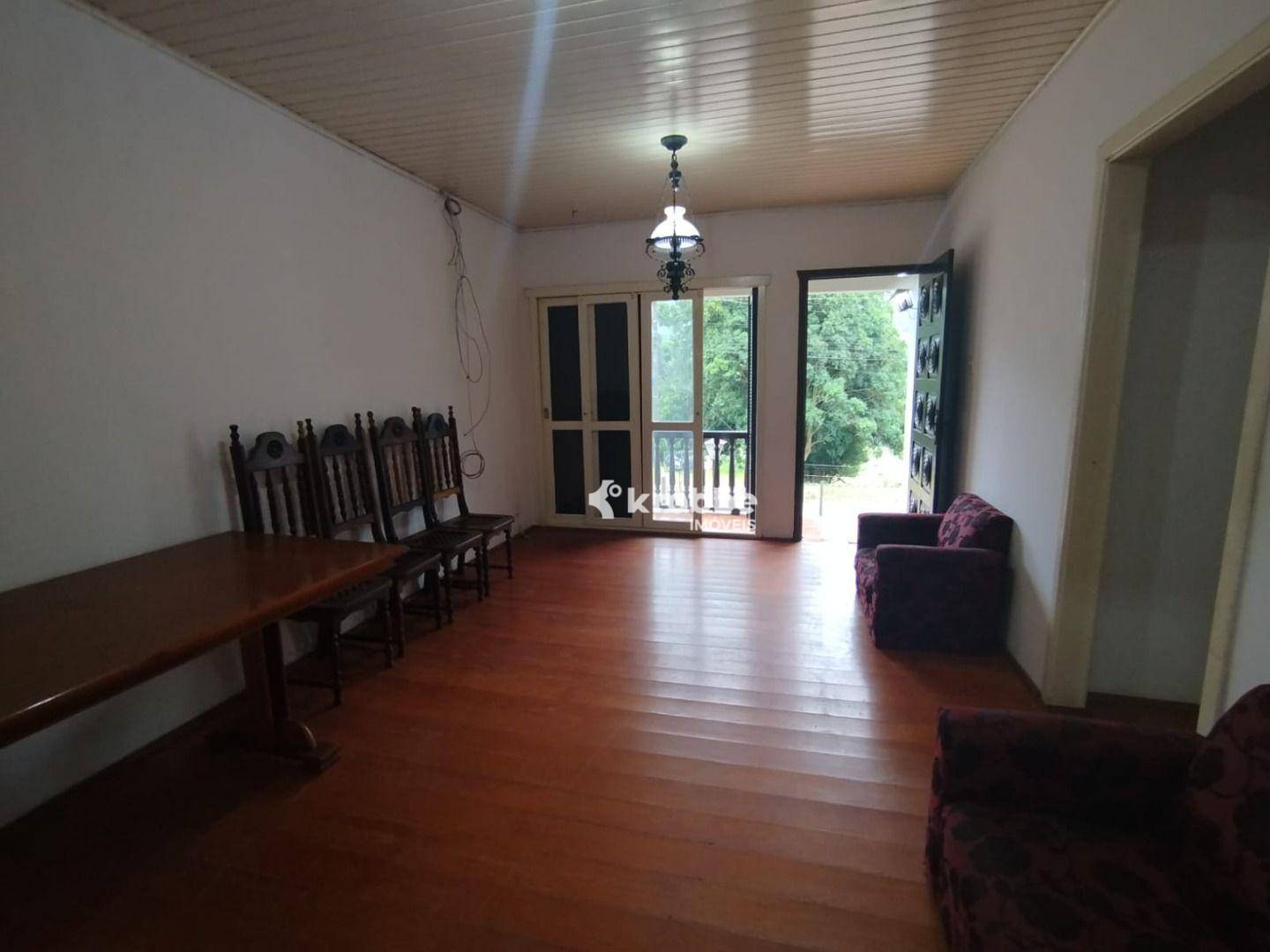 Casa à venda com 4 quartos, 140m² - Foto 3