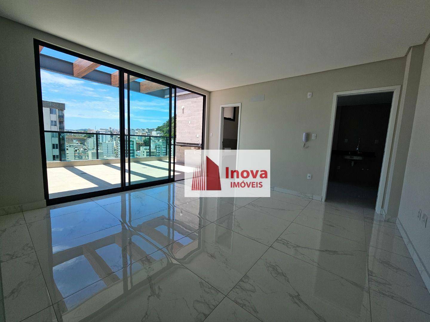 Cobertura à venda com 4 quartos, 240m² - Foto 4