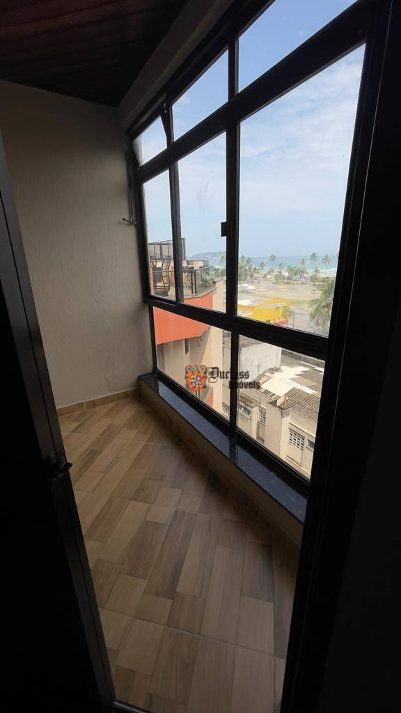 Cobertura à venda com 3 quartos, 214m² - Foto 9