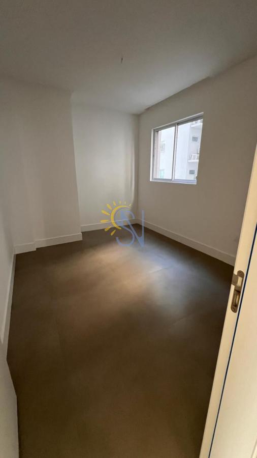 Apartamento à venda com 3 quartos, 142m² - Foto 7