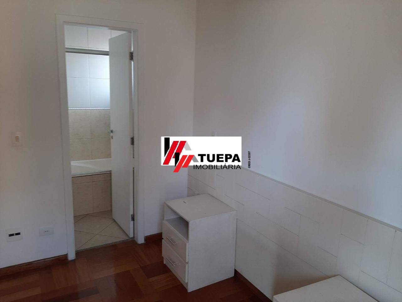 Apartamento à venda com 3 quartos, 84m² - Foto 4