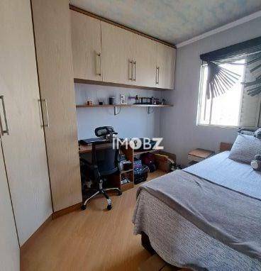 Apartamento à venda com 2 quartos, 63m² - Foto 4