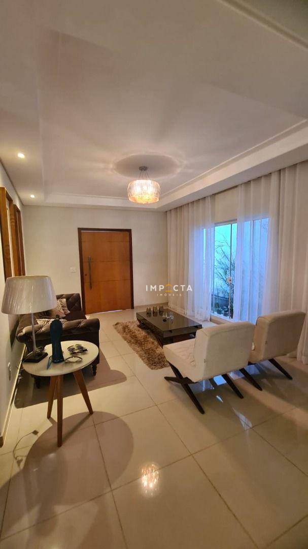 Casa à venda com 4 quartos, 280m² - Foto 4