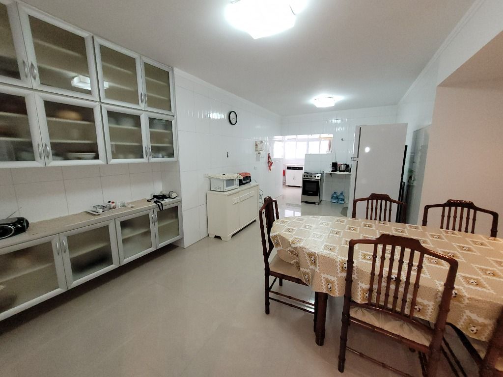 Apartamento à venda com 3 quartos, 130m² - Foto 21