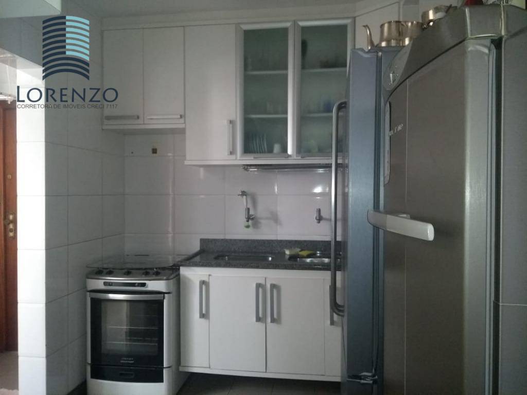 Apartamento à venda com 3 quartos, 116m² - Foto 12