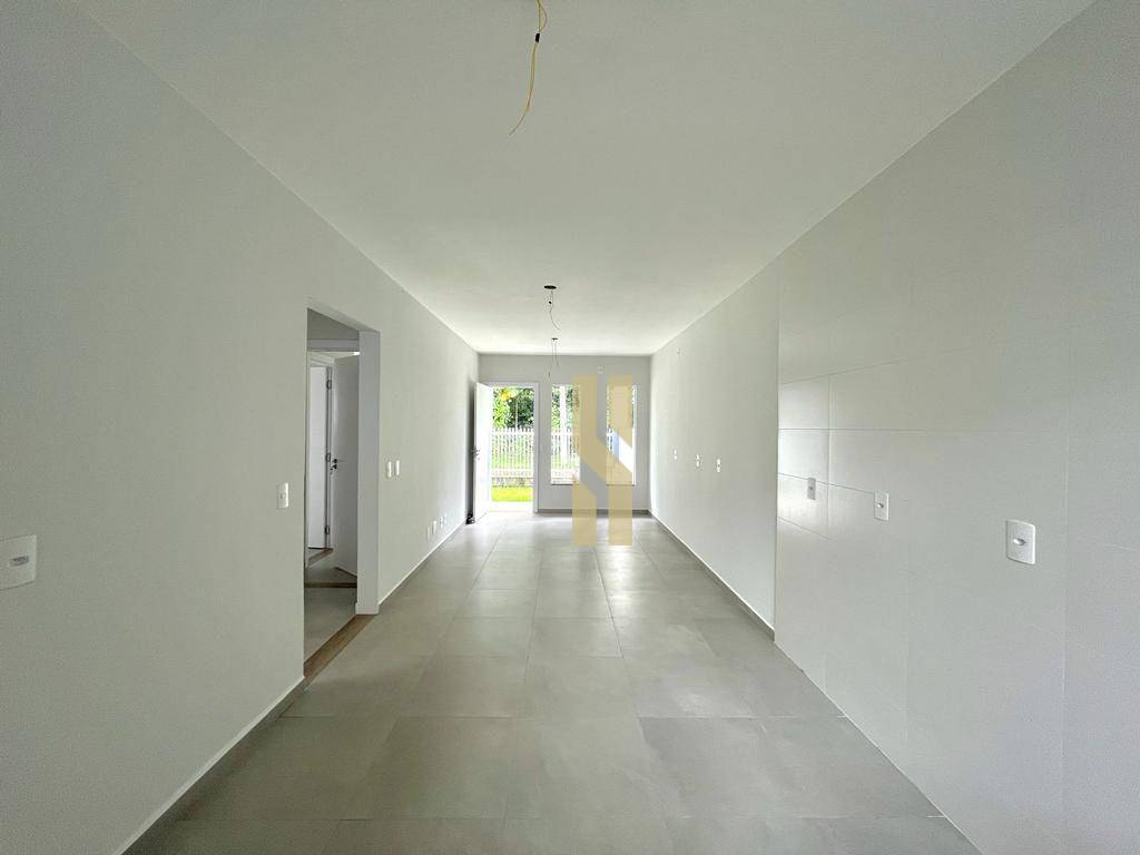 Casa à venda com 3 quartos, 81m² - Foto 15