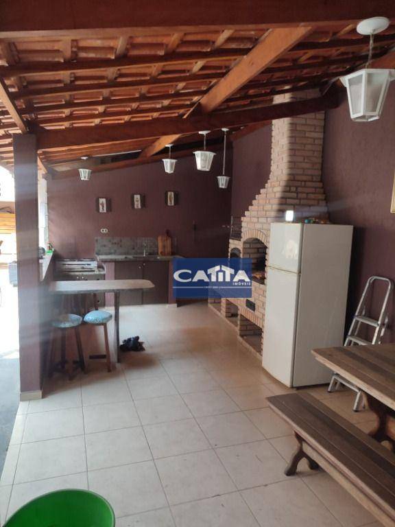 Casa à venda com 4 quartos, 300m² - Foto 16