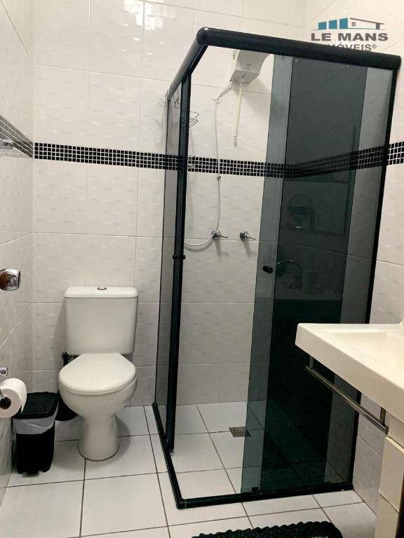 Casa à venda com 4 quartos, 230m² - Foto 34