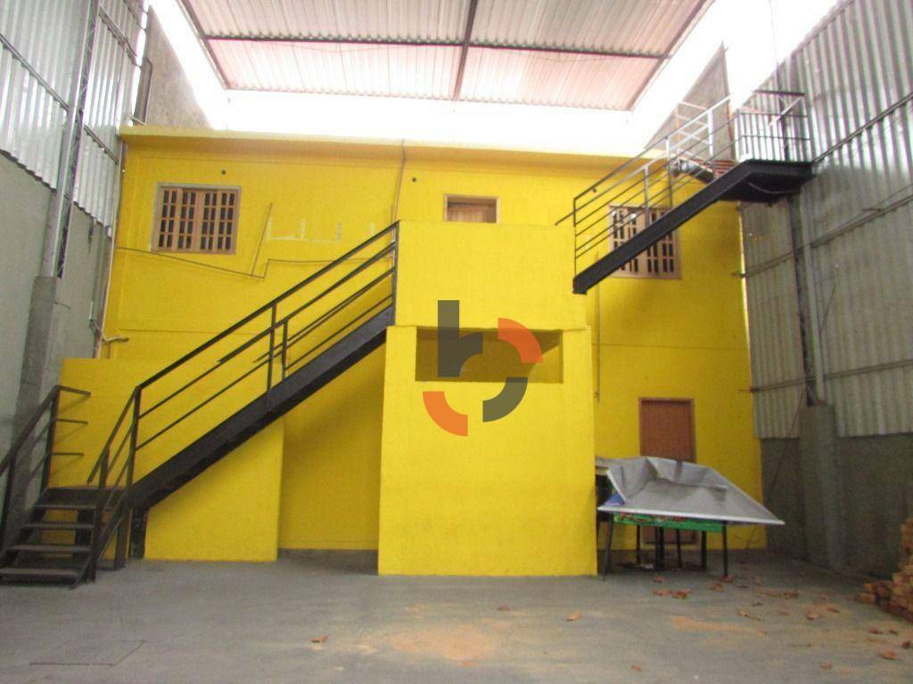 Depósito-Galpão-Armazém à venda, 230m² - Foto 1