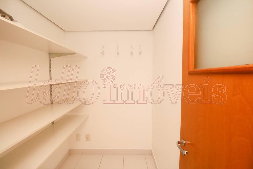 Apartamento para alugar com 3 quartos, 145m² - Foto 31