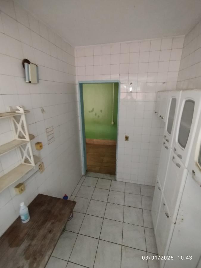 Apartamento para alugar com 1 quarto, 56m² - Foto 12