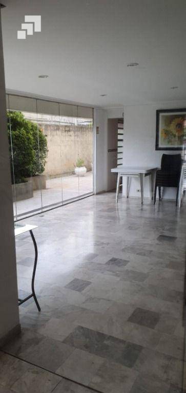 Apartamento à venda com 2 quartos, 76m² - Foto 18