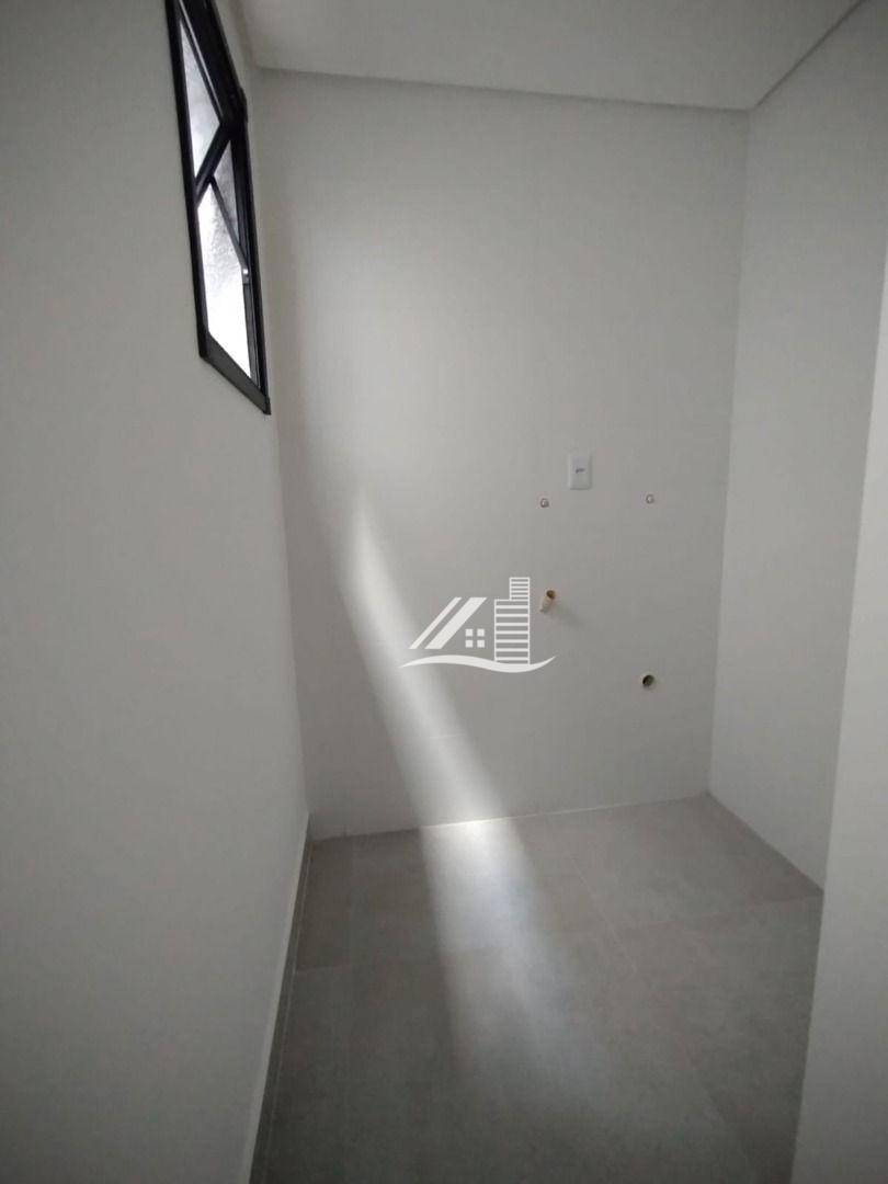 Apartamento à venda com 2 quartos, 40m² - Foto 2