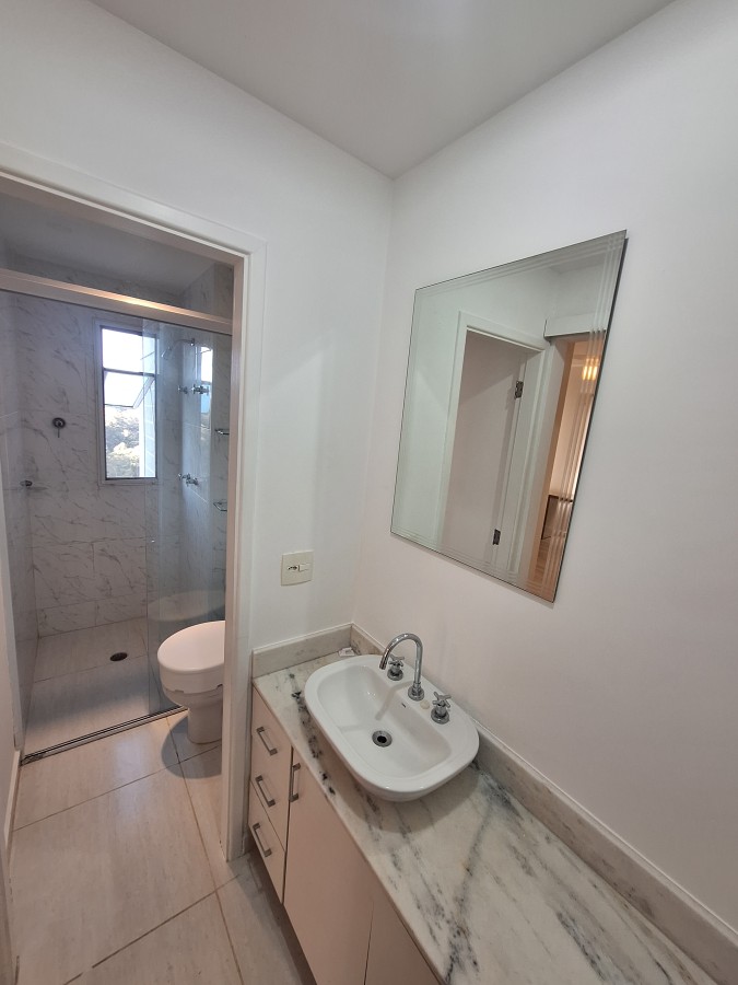 Apartamento para alugar com 1 quarto, 62m² - Foto 12