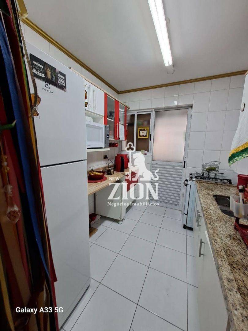 Apartamento à venda com 2 quartos, 63m² - Foto 11