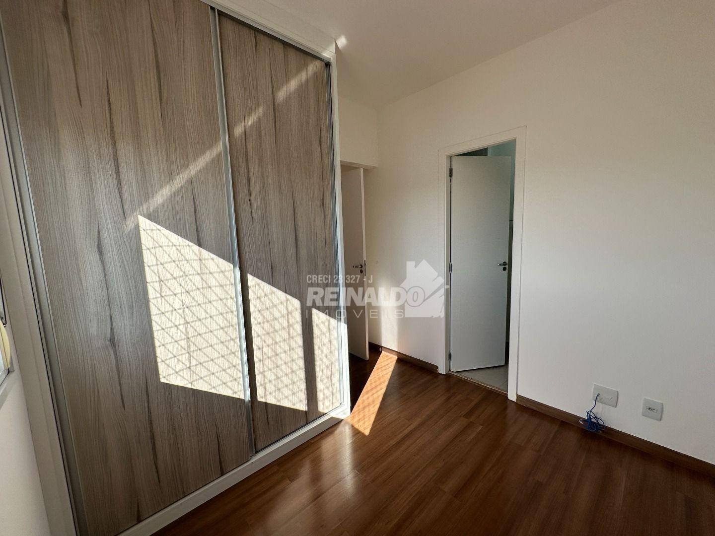 Apartamento para alugar com 3 quartos, 120m² - Foto 27