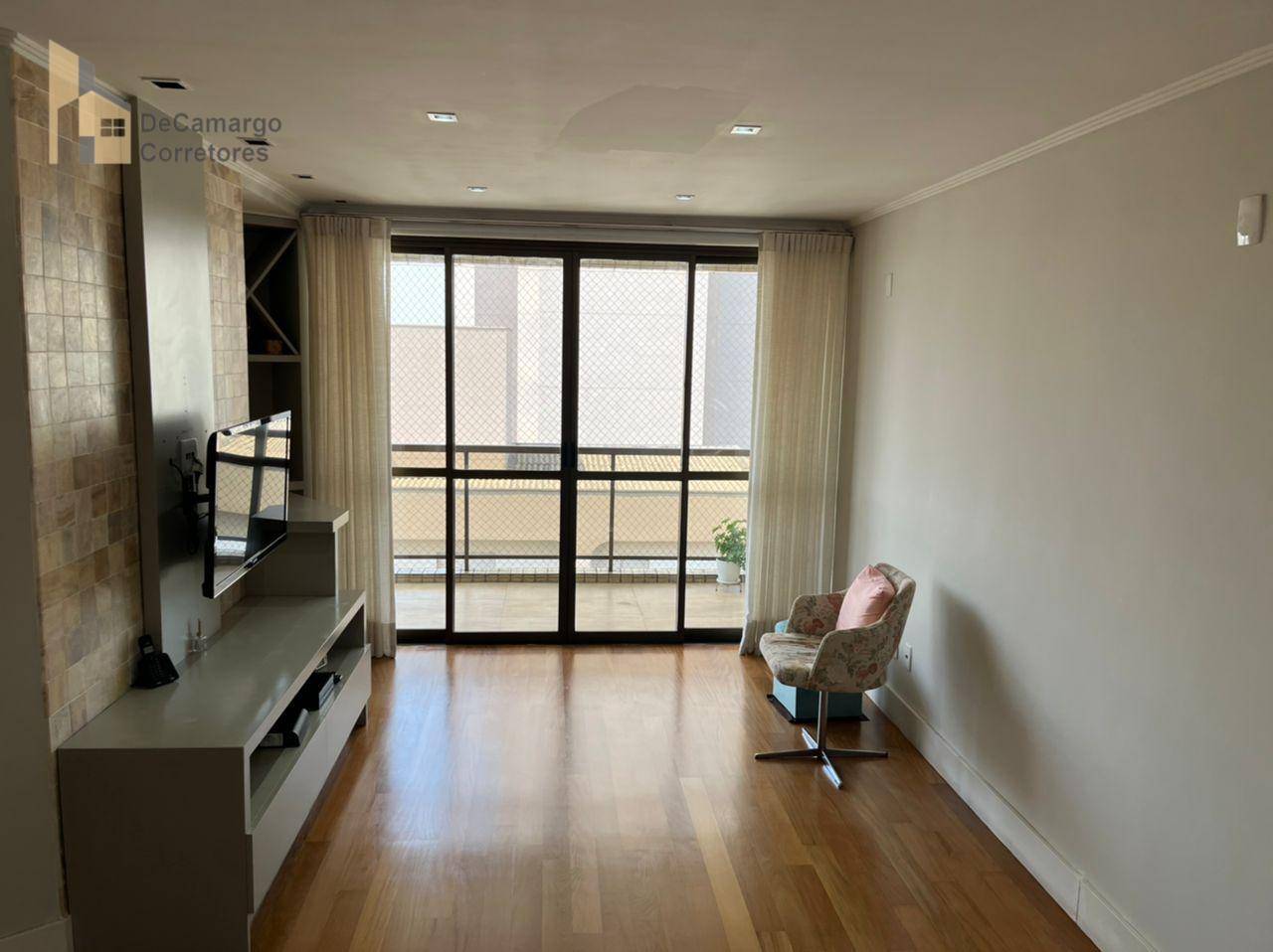 Apartamento à venda com 3 quartos, 100m² - Foto 1