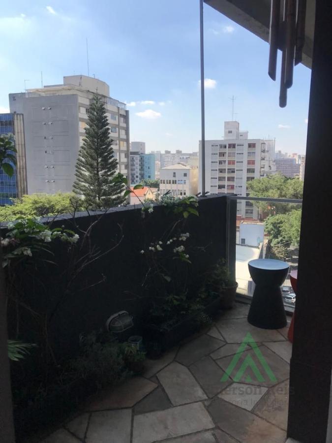 Apartamento à venda com 3 quartos, 180m² - Foto 3