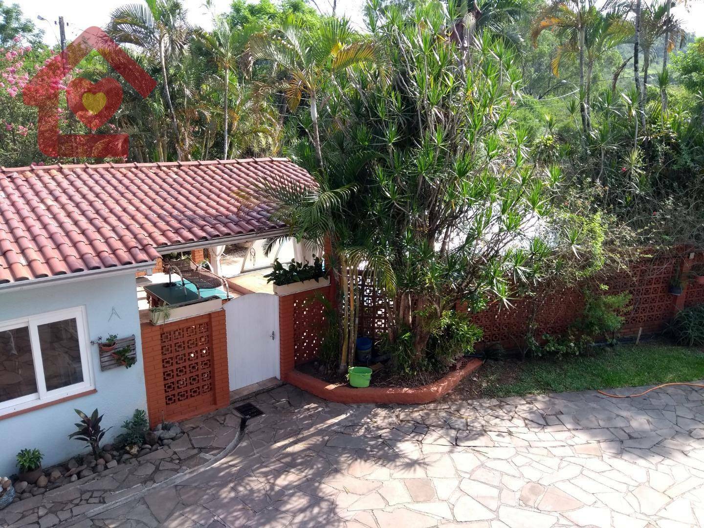 Casa à venda com 4 quartos, 400m² - Foto 8