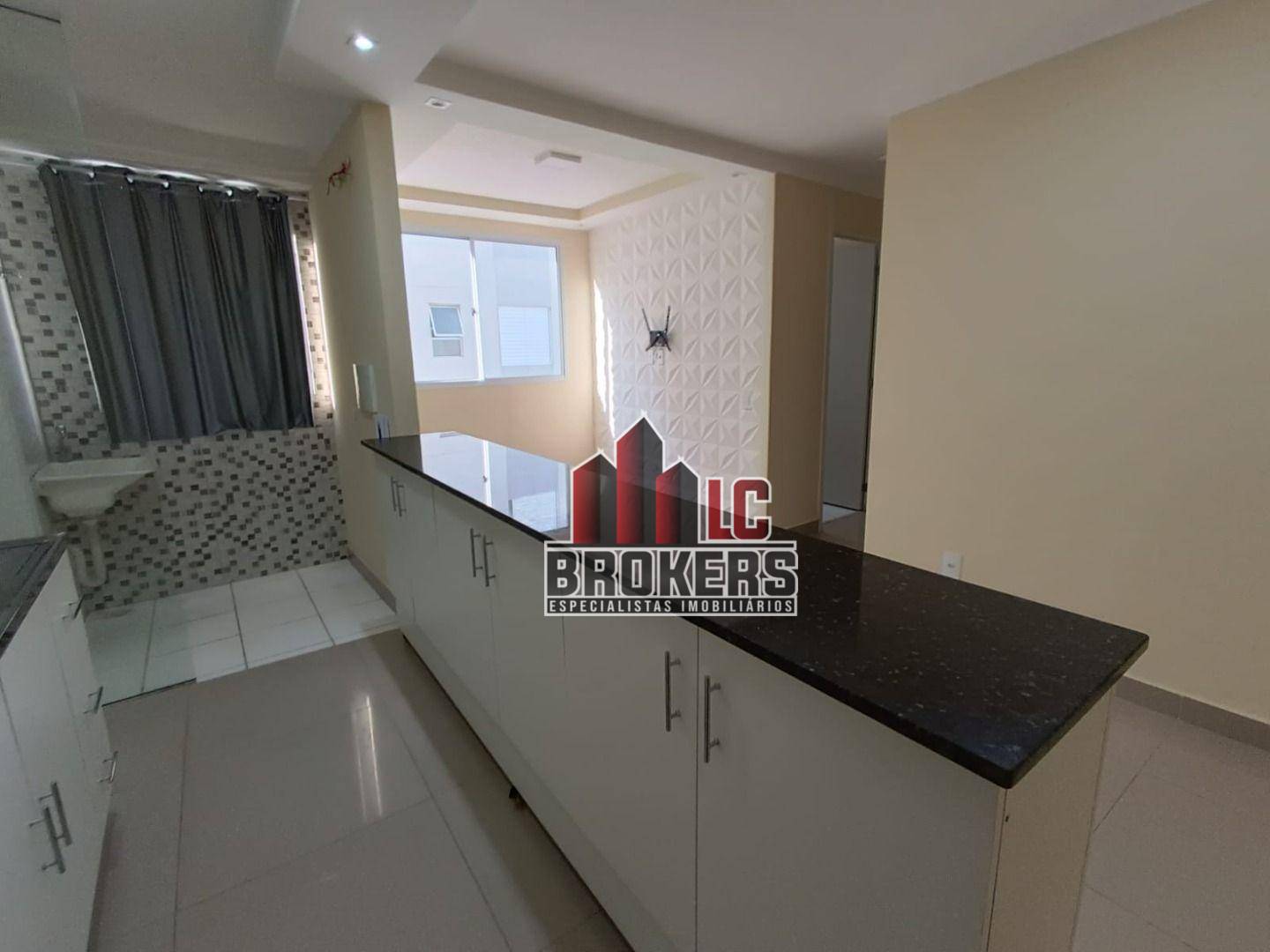 Apartamento para alugar com 2 quartos, 41m² - Foto 3