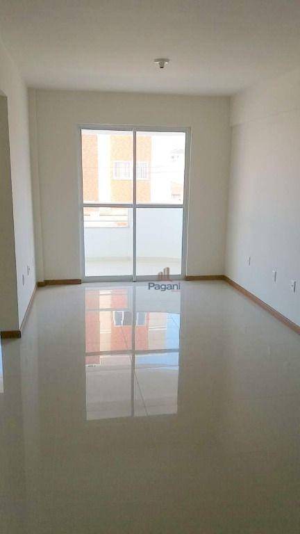 Apartamento à venda com 3 quartos, 92m² - Foto 7