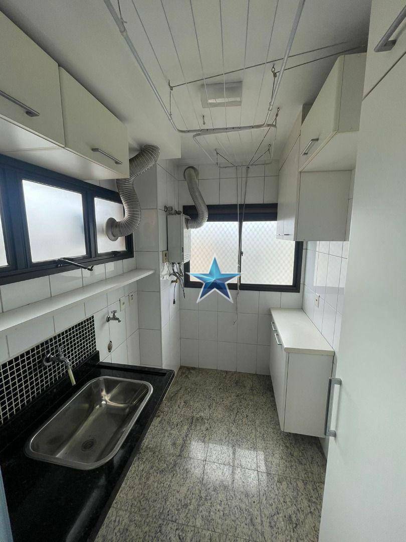 Apartamento para alugar com 3 quartos, 130m² - Foto 21