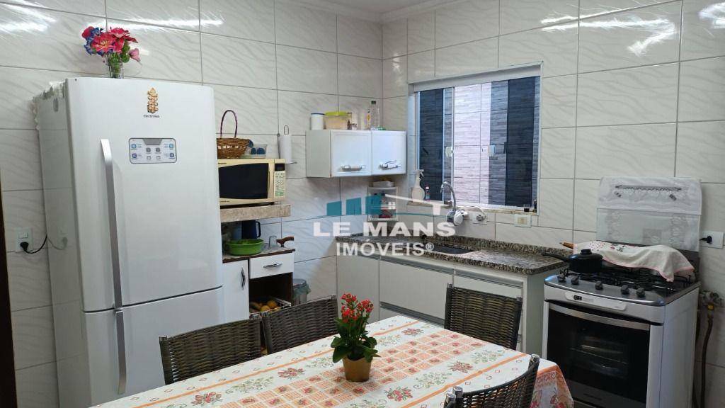 Casa à venda com 3 quartos, 140m² - Foto 27