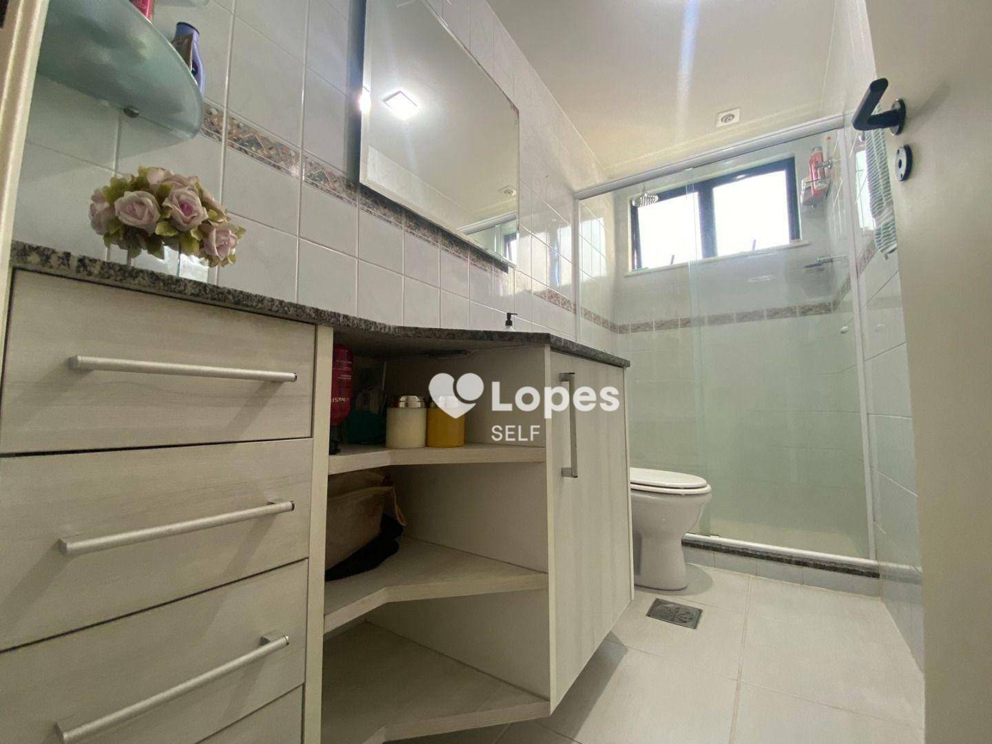 Apartamento à venda com 4 quartos, 140m² - Foto 13