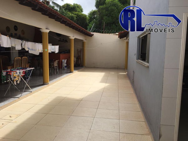 Casa à venda com 3 quartos, 272m² - Foto 21