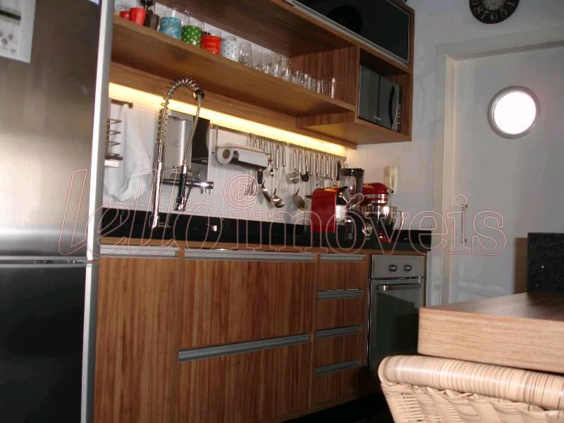 Apartamento para alugar com 2 quartos, 75m² - Foto 10