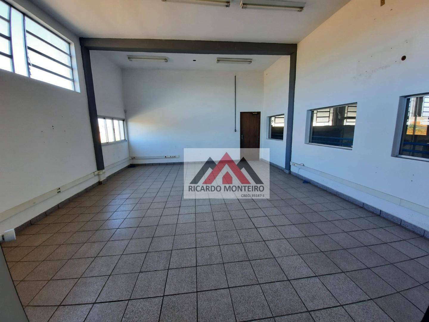 Depósito-Galpão-Armazém para alugar, 2500m² - Foto 22