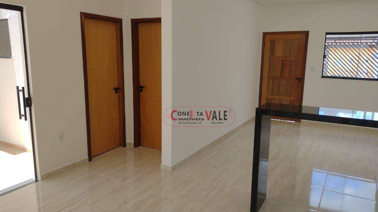 Casa à venda com 3 quartos, 88m² - Foto 1