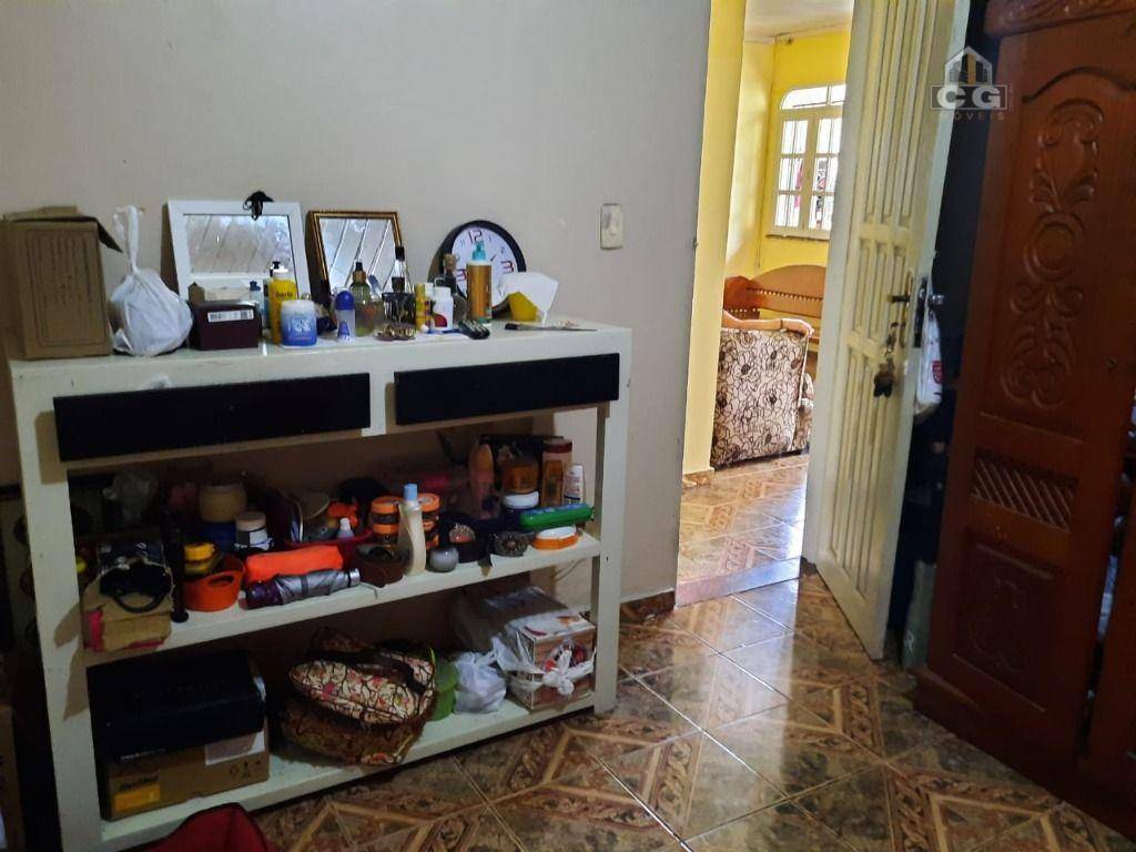 Casa à venda com 4 quartos, 206m² - Foto 15