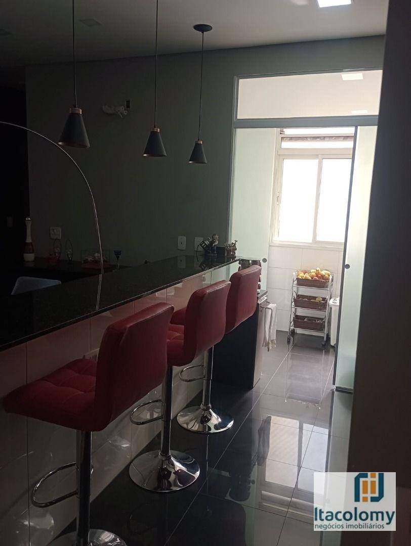 Apartamento à venda com 2 quartos, 100m² - Foto 14