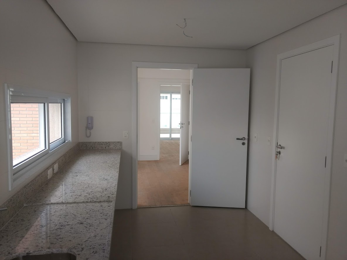 Apartamento à venda com 3 quartos, 205m² - Foto 7