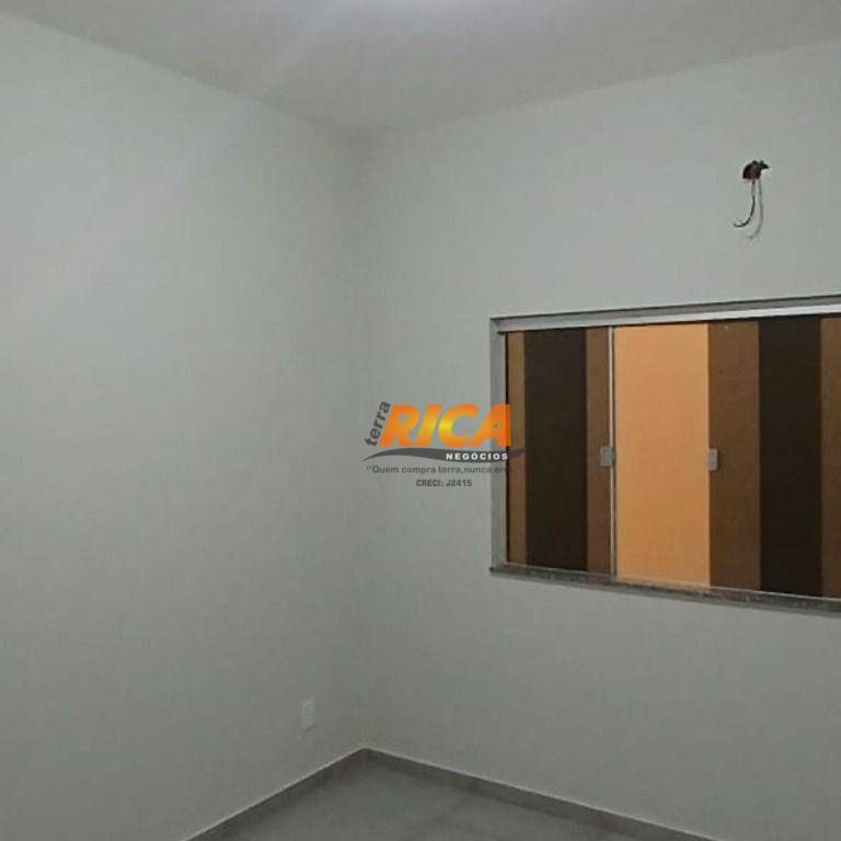 Casa à venda com 2 quartos, 113m² - Foto 13