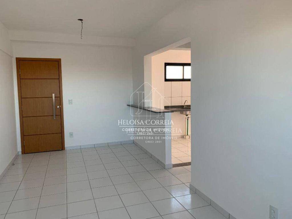 Apartamento à venda com 3 quartos, 75m² - Foto 1